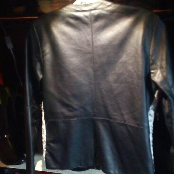 zip up vegan leather jacket - Picture 4 of 5